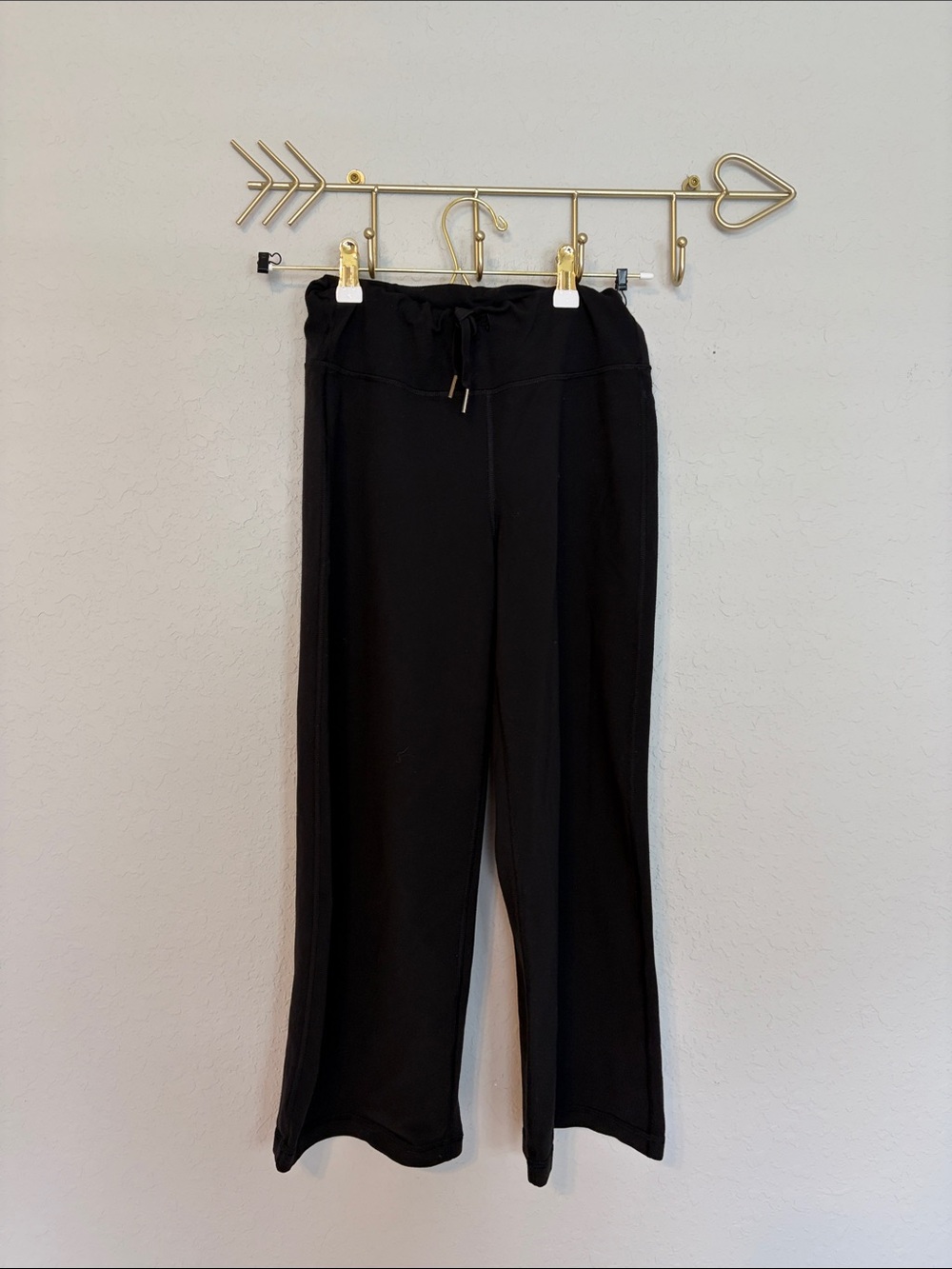 Lululemon Black Crop Leggings/Pants Size 4 Zip Pocket